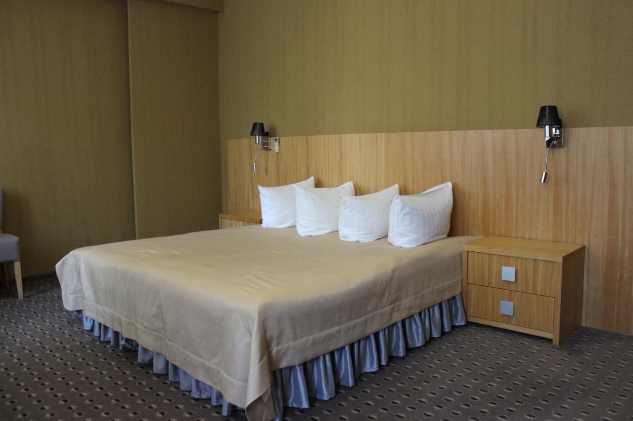 Hotel Kolobok Kniahynynok Esterno foto